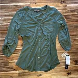 5/$25  3/4 Sleeve Shirt NWT
